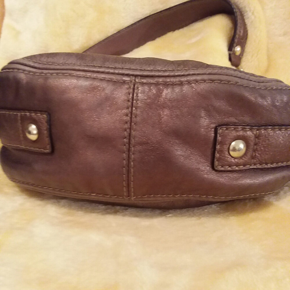 SALE! Coach Zoe Leather Bag - Picture 4 of 8